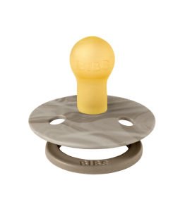 BIBS Emzik Camo Dark Oak / Sand 0-6 ay