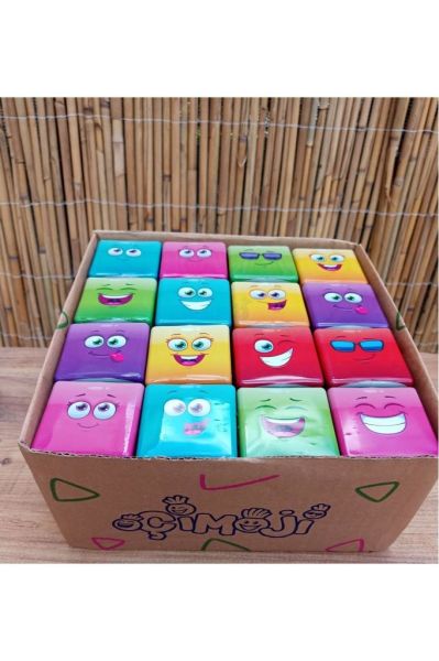 Emoji Figür Midi Küp Çim Adam 24 Adet Doğum Günü Ve Özel Günler Için
