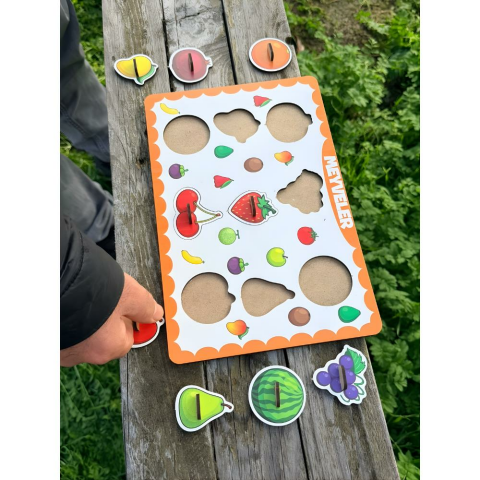 9'lu Tutmalı Meyveler Puzzle
