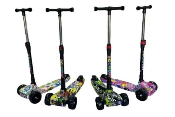 Renkli Işıklı Sesli Scooter