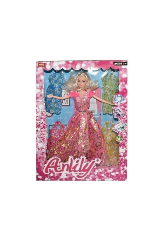 Anlily Bebek ve 4 Yedek Kıyafetiyle Moda Zamanı