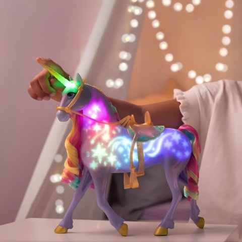 Sesli ve Işıklı Unicorn Academy Wildstar Figürü