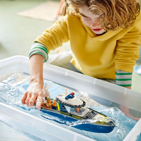 LEGO® City Polis Teknesi Takibi, Yüzer Sürat Tekneli ve Botlu 60456