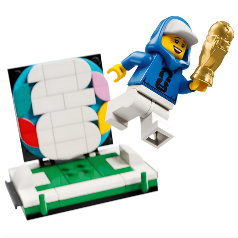 LEGO Editions FIFA Dünya Kupası Resmi Kupa 43020 - 12 Yaş ve Üzeri Çocuklar için Yaratıcı Dekoratif Model Yapım Seti (2842 Parça)