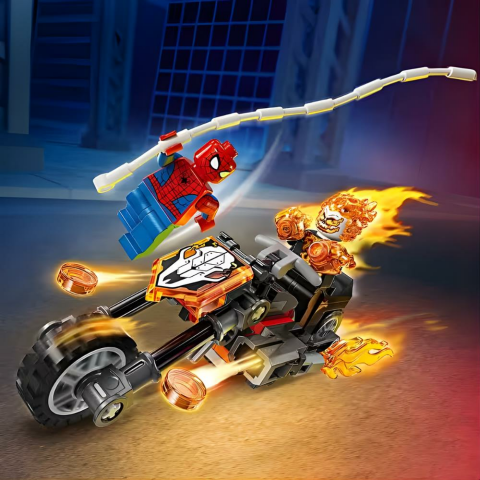 LEGO Marvel Örümcek Adam, Ghost Rider Motosikletine Karşı 76335