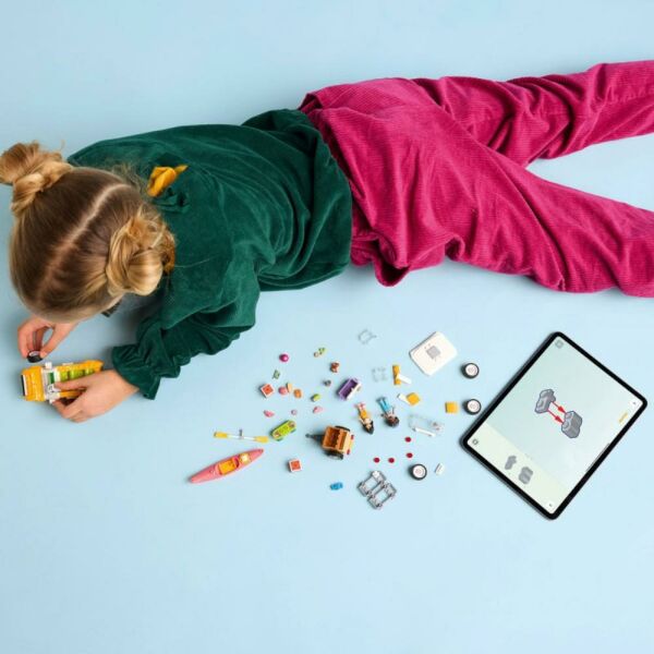 LEGO Friends Arkadaşlık Seyahat Arabası 42659