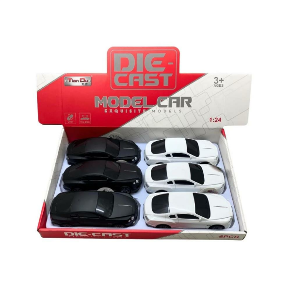 Displayde Büyük Metal Çekbırak Araba