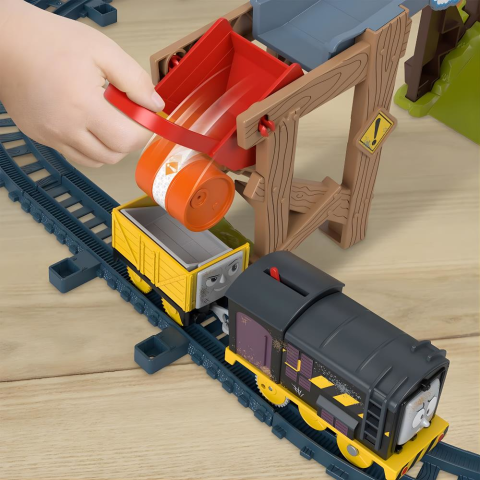 Fisher Price Thomas ve Arkadaşları Diesel Yükleme ve Kaldırma İnşaat Seti JBW20