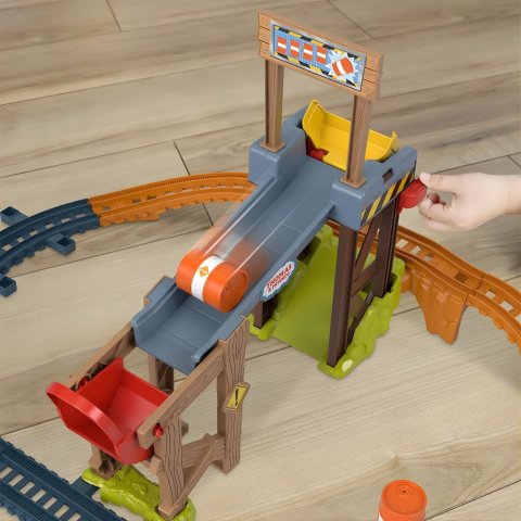 Fisher Price Thomas ve Arkadaşları Diesel Yükleme ve Kaldırma İnşaat Seti JBW20