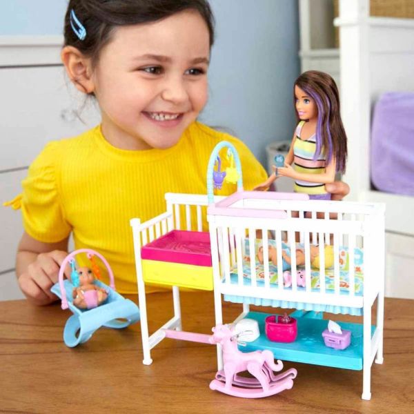 Barbie Bebek Bakıcısı Skipper Uyku Eğitiminde Oyun Seti GFL38