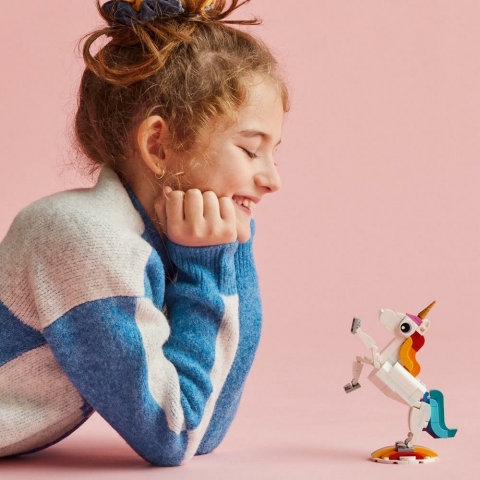 LEGO® Creator Sihirli Tek Boynuzlu At 31140