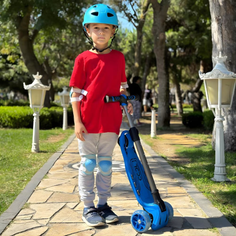 Cool Wheels 3 Tekerlekli Işıklı Maxi Scooter Mavi