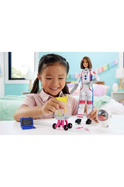 Barbie Astronot Bebek  65. Yıl Özel HRG45