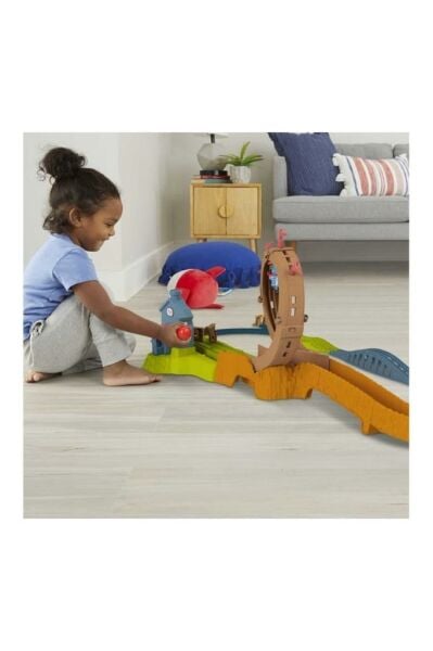 Thomas ve Arkadaşları Çemberde Dönüş Eğlencesi Oyun Seti Hjl20