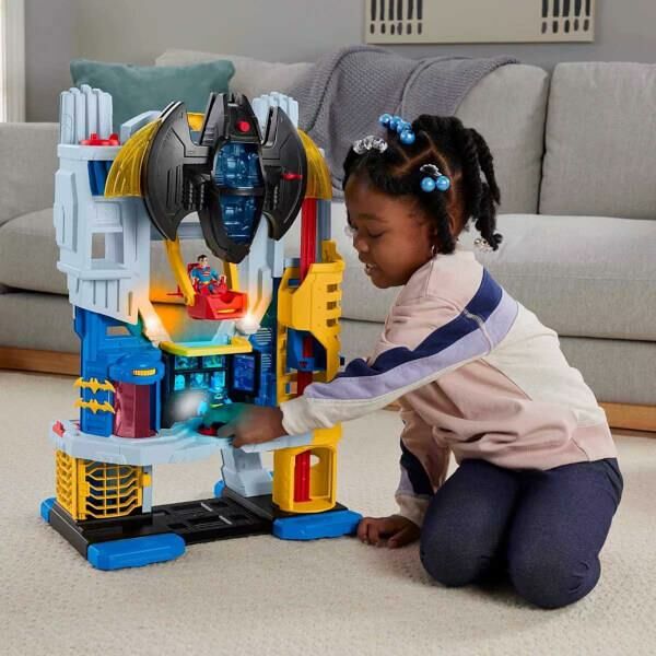 Imaginext DC Super Friends Ultimate Headquarters Sesli ve Işıklı Macera Oyun Seti HNW08