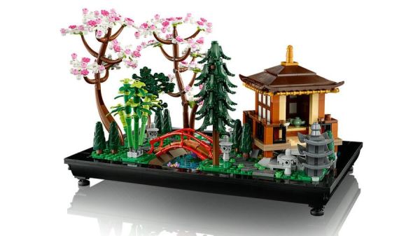 10315 LEGO® Icons Huzurlu Bahçe