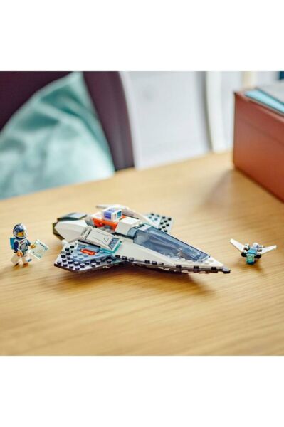 LEGO ® City Yıldızlararası Uzay Gemisi 60430 -  Yaratıcı Oyuncak Yapım Seti (240 Parça)