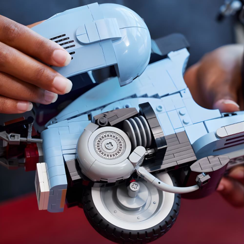 LEGO® Vespa 125 10298