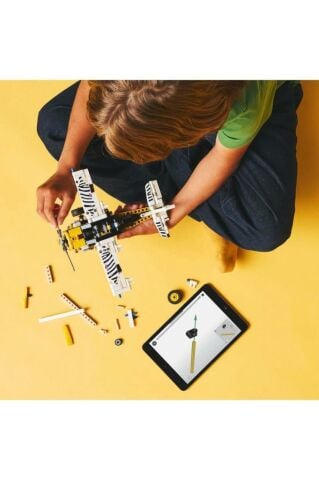 LEGO ® Technic Arazi Uçağı 42198 - 8 Yaş ve Üzeri    Yaratıcı Oyuncak Yapım Seti (333 Parça)