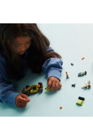 LEGO ® City Yeşil Yarış Arabası 60399 -  Yaratıcı Oyuncak Yapım Seti (56 Parça)