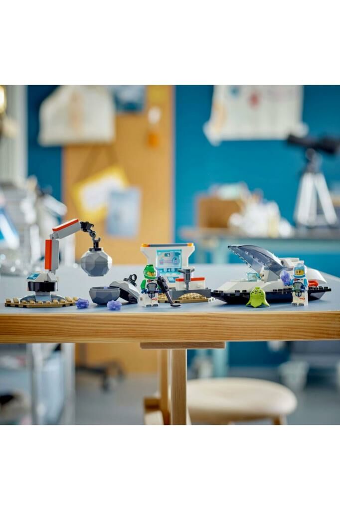 LEGO ® City Uzay Gemisi ve Asteroit Keşfi 60429 -  Yaratıcı Oyuncak Yapım Seti (126 Parça)
