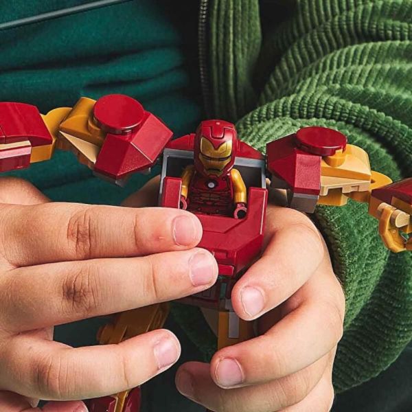 LEGO®Marvel Iron Man Robotu Ultron’a Karşı 76307 4