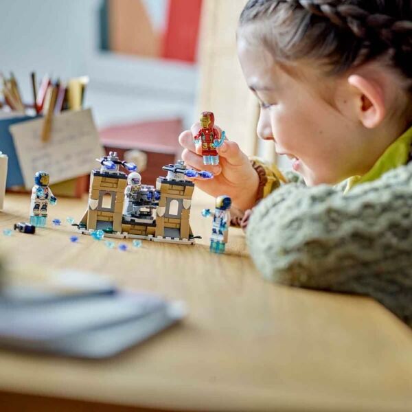 LEGO® Marvel Iron Man ve Iron Ordusu, Hydra Soldier’a Karşı 76288 – 6 Yaş ve Üzeri Süper Kahraman Sevenler İçin Yaratıcı Oyuncak Yapım Seti (135 Parça) 4