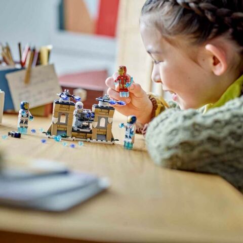 LEGO® Marvel Iron Man ve Iron Ordusu, Hydra Soldier’a Karşı 76288 – 6 Yaş ve Üzeri Süper Kahraman Sevenler İçin Yaratıcı Oyuncak Yapım Seti (135 Parça) 4