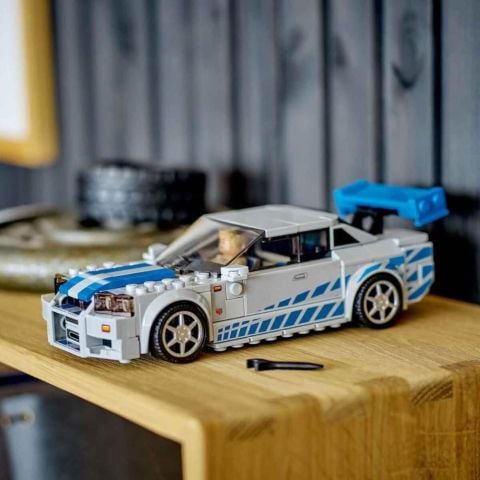 LEGO® Speed Champions Daha Hızlı Daha Öfkeli Nissan Skyline GT-R (R34) 76917 - 9 Yaş ve Üzeri Çocuklar için Yarış Arabası Modeli İçeren Koleksiyonluk ve Sergilenebilir Yaratıcı Oyuncak Model Yapım Seti (319 Parça) 4