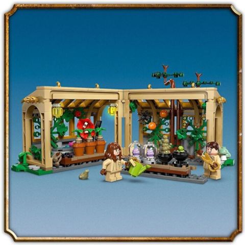 LEGO® Harry Potter Hogwarts Şatosu: Bitkibilim Dersi 76445 4