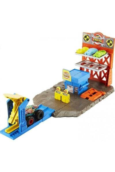 Hot Wheels Monster Trucks Patlama İstasyonu HFB12