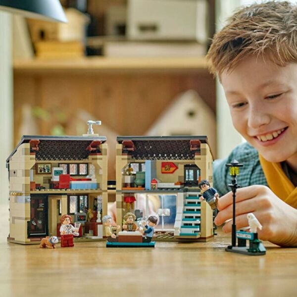 LEGO® Harry Potter Privet Drive: Marge Hala’nın Ziyareti 76451 3