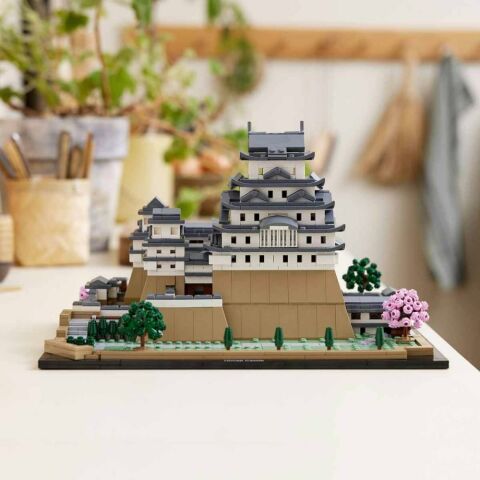 LEGO® Architecture Himeji Kalesi 21060 1