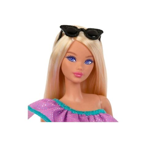 Moda Bebek, Kıyafetleri ve Akseasuarları