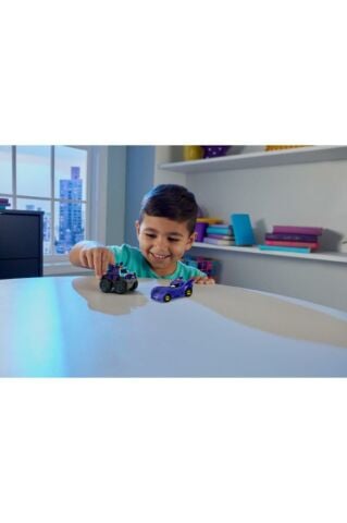 Batwheels™ Işıklı Yarışçılar Oyuncak Arabaları