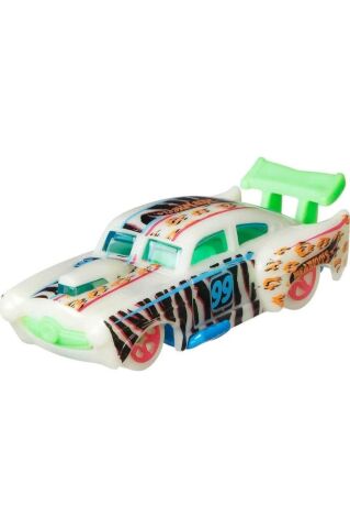 Hot Wheels Karanlıkta Parlayan Araçlar Paketi HCB57