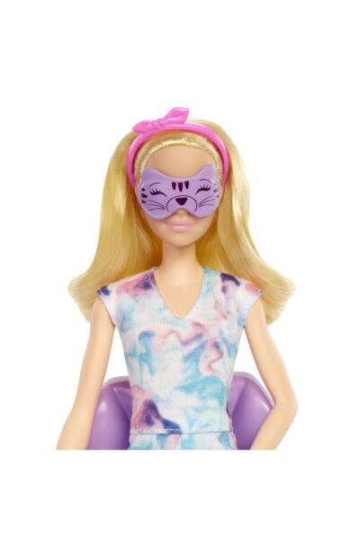 Barbie Işıltı Dolu Spa Günü Oyun Seti HCM82