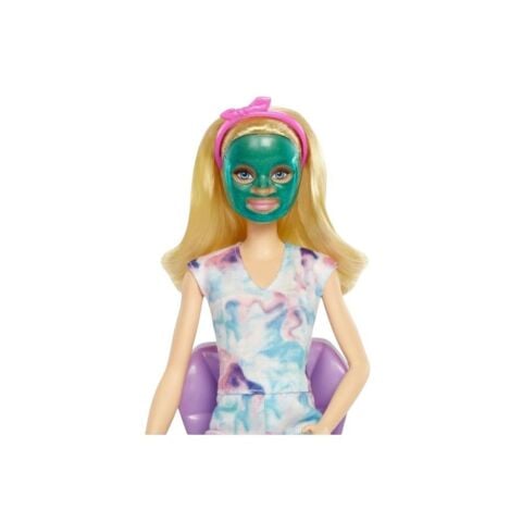 Barbie Işıltı Dolu Spa Günü Oyun Seti HCM82