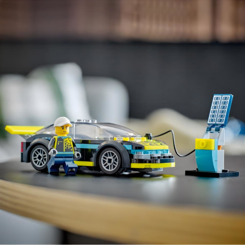 LEGO City Elektrikli Spor Araba 60383 - 5 Yaş ve Üzeri Çocuklar İçin Oyuncak Şarj İstasyonu ve Sürücü Minifigürü İçeren Oyuncak Yapım Seti (95 Parça)