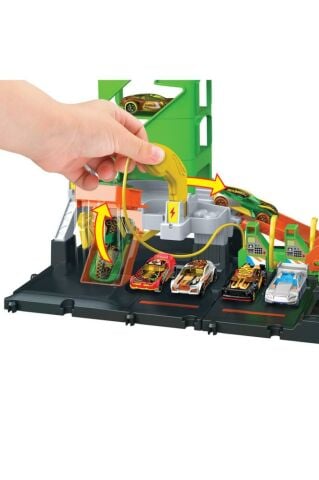 Hot Wheels Elektrikli Araç Şarj Istasyonu Oyun Seti Htn79