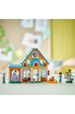 LEGO ® Friends At ve Evcil Hayvan Veteriner Kliniği 42651 - 7 Yaş ve Üzeri Oyuncak Yapım Seti (428 P)