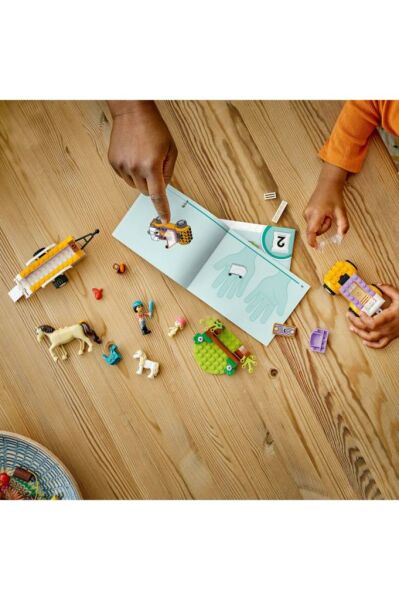 LEGO ® Friends At ve Midilli Römorku 42634 -  Yaratıcı Oyuncak Yapım Seti (105 Parça)