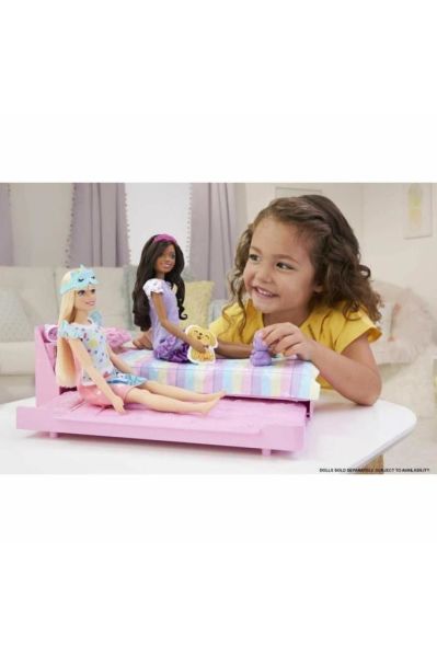 Barbie My First Barbie - İlk Barbie Bebeğim - Barbie'nin Yatağı Oyun Seti