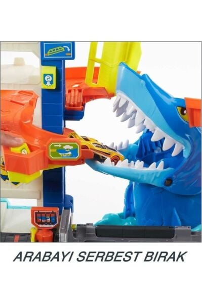 Hot Wheels City Köpek Balığından Kaçış Oyun Seti