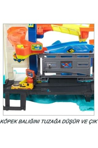 Hot Wheels City Köpek Balığından Kaçış Oyun Seti