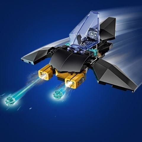 Marvel Iron Man Arabası ile Black Panther, Red Hulk’a Karşı İnşa Edilebilen Oyun Seti 76310