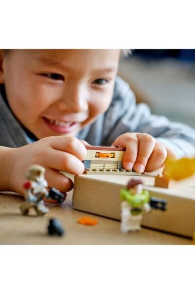 LEGO ® ? Disney ve Pixar Lightyear Zyclops Takibi 76830 - 4 Yaş ve Üzeri İçin Yapım Seti (87 Parça)