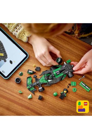 LEGO ® Speed Champions KICK Sauber F1® Team C44 Yarış Arabası 77247-10+ Oyuncak Yapım Seti(259 Parça)