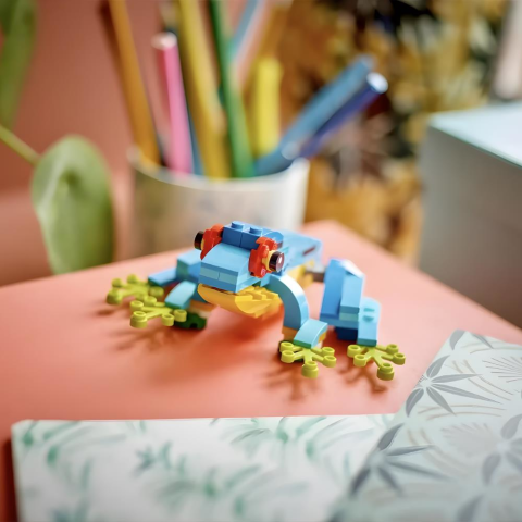 Lego Creator Egzotik Papağan 31136