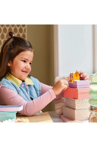 LEGO ® Classic Yaratıcı Mutlu Kutu 11042 - 5 Yaş ve Üzeri Oyuncak Yapım Seti (680 Parça)